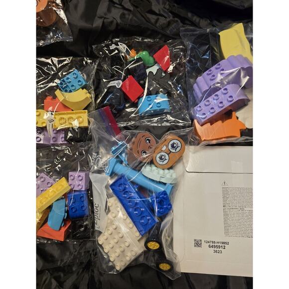 LEGO DUPLO Buildable People with Big Emotions Interactive 71 PC Ages 3+ OPEN BOX - Picture 5 of 7